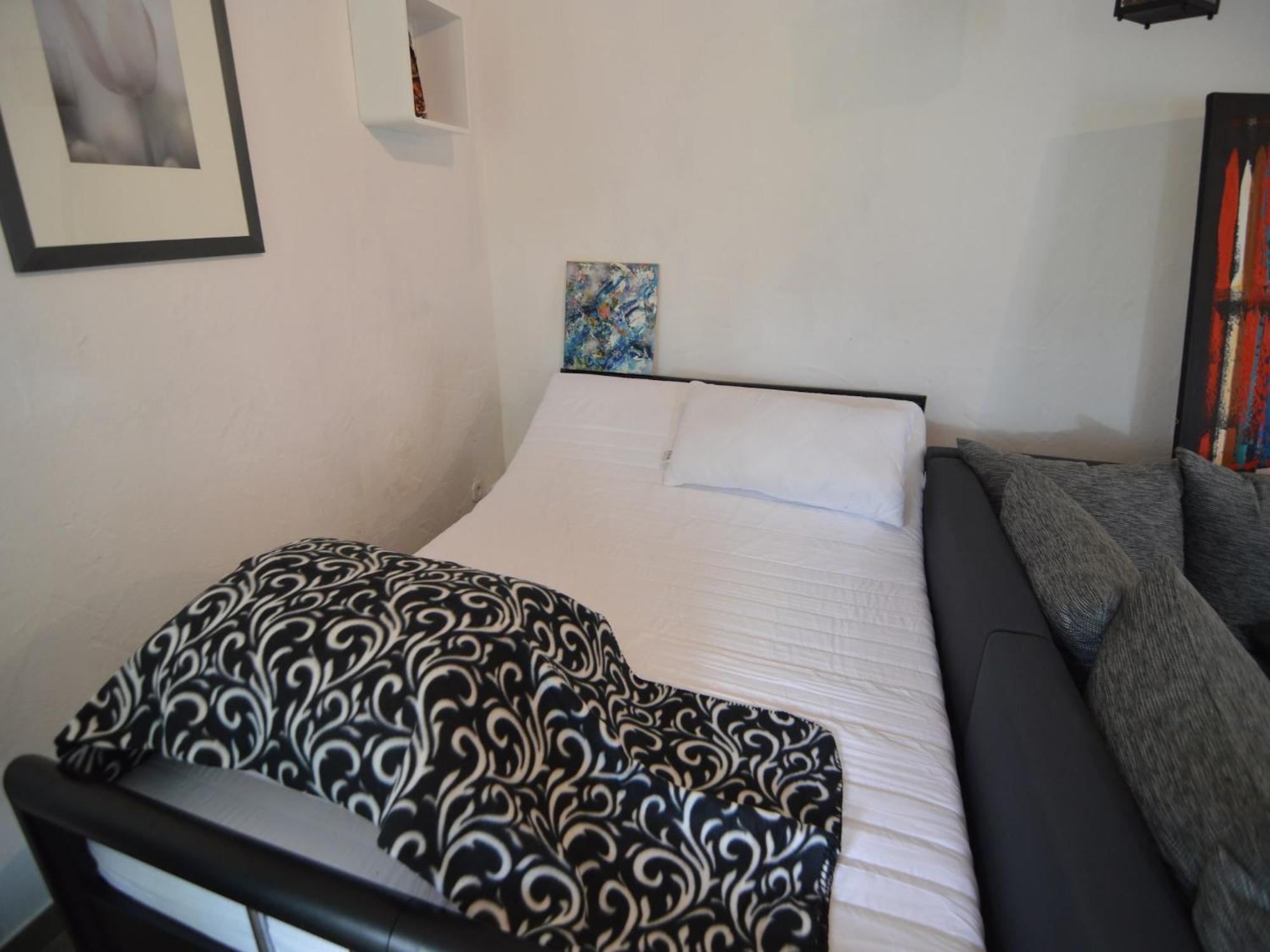 Cozy Apartment In Immerath With Fishing Near Zewnętrze zdjęcie