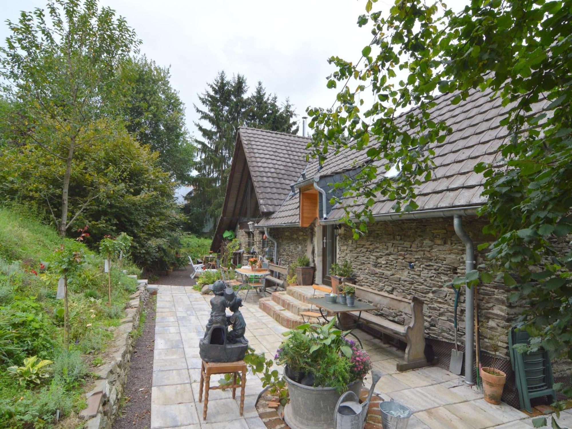 Cozy Apartment In Immerath With Fishing Near Zewnętrze zdjęcie