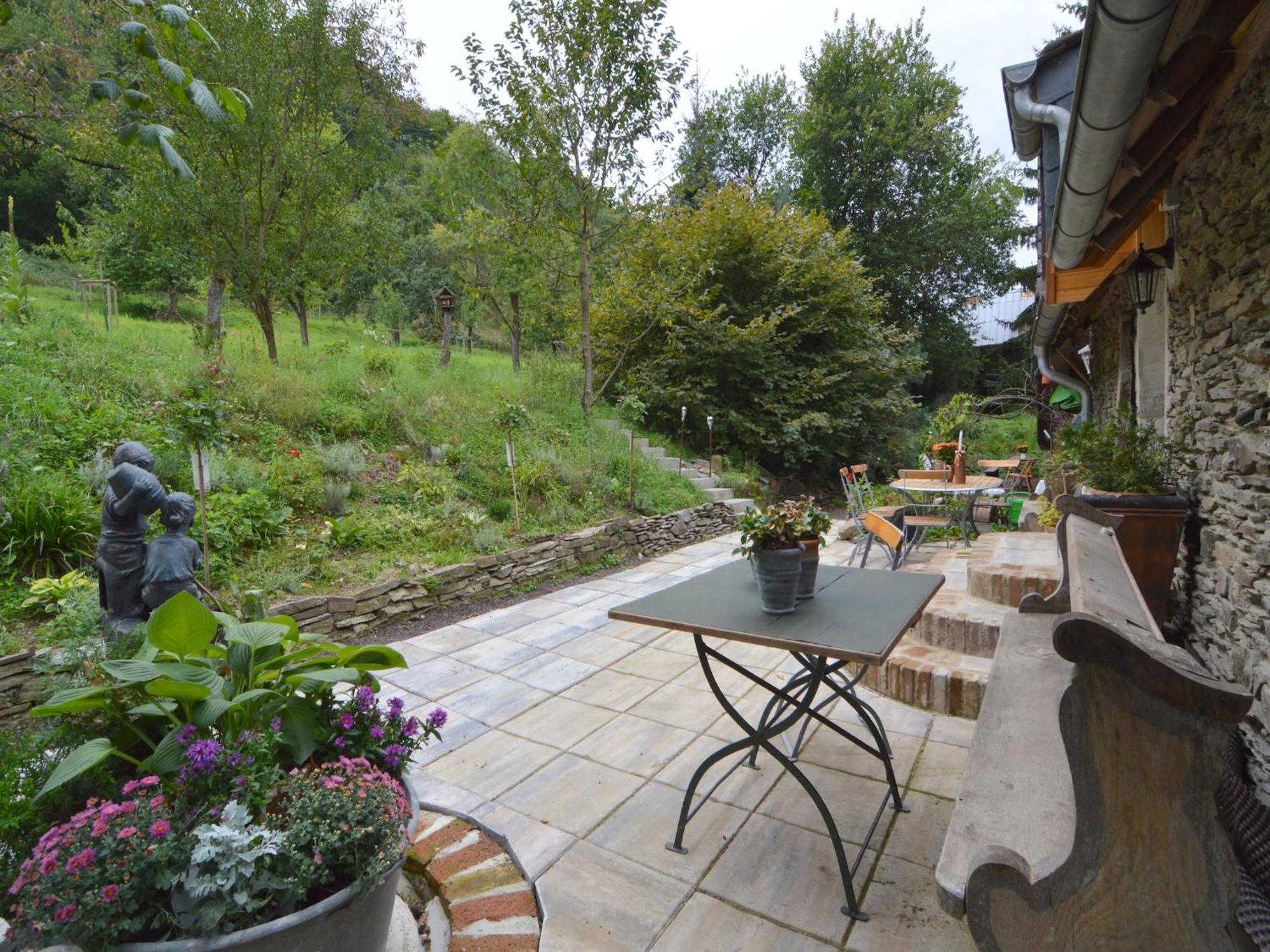 Cozy Apartment In Immerath With Fishing Near Zewnętrze zdjęcie